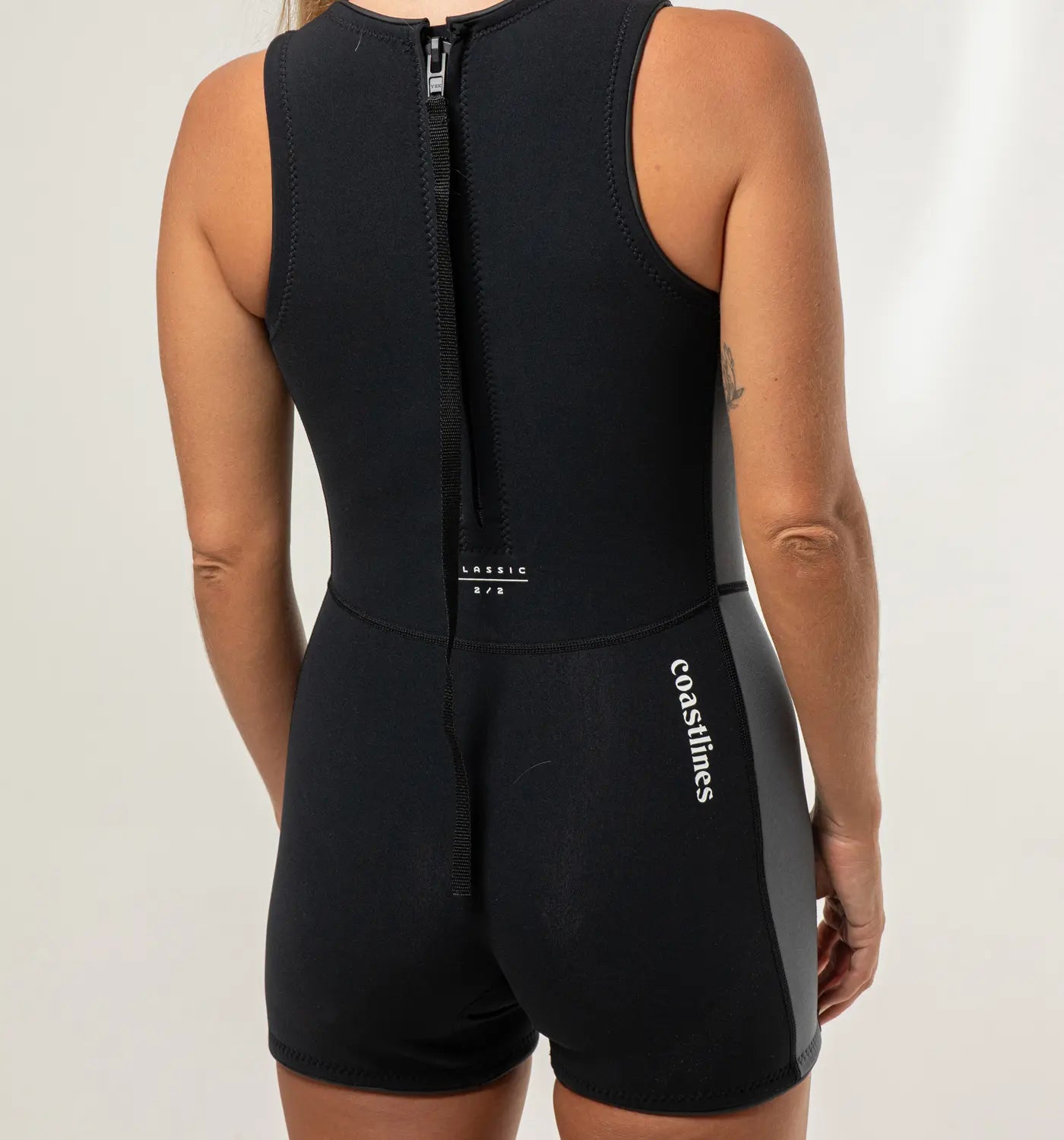 Classic Womens 2/2 Back Zip Short Jane